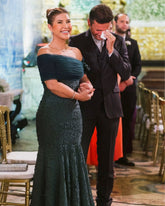 Dark Green Mermaid Mother of The Bride Dress Off-The-Shoulder Sleeveless Bridesmaid Dresses With Ruffles